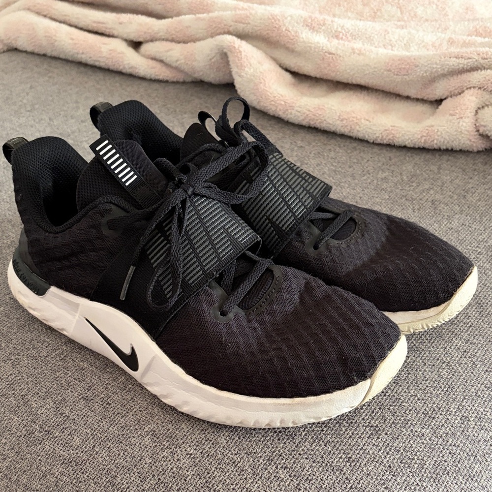 Nike Black and White Athletic Shoes